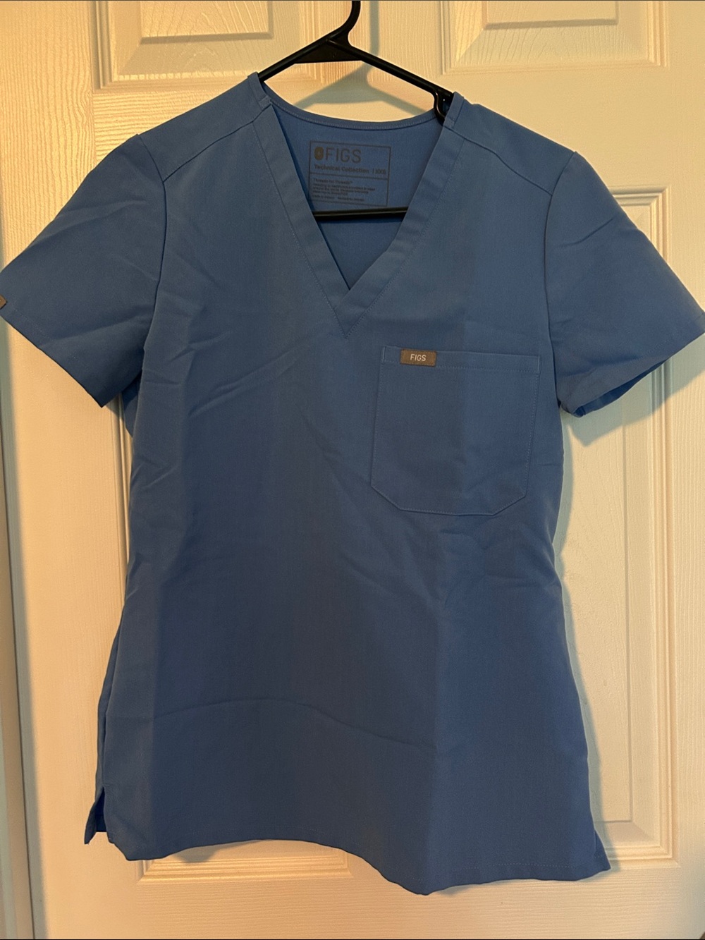FIGS women’s Ceil Blue, XXS Catarina Scrub Top, XS Zamora Jogger pants